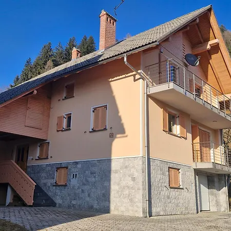 Pr Fajfarju Spodnja Sorica