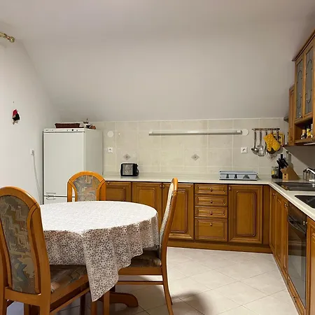 Pr Fajfarju * Spodnja Sorica