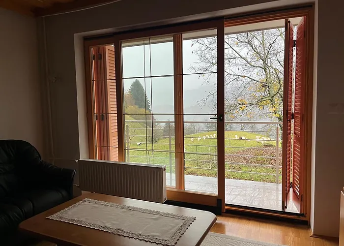 Vakantiehuis Pr Fajfarju *