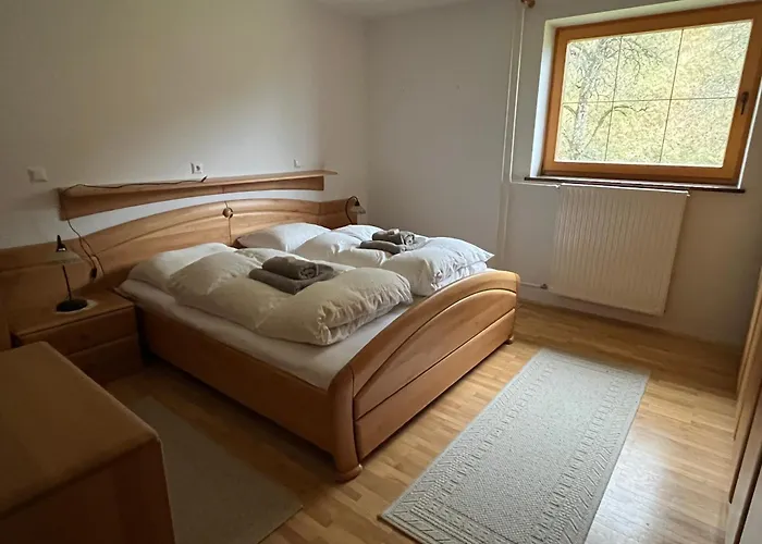 Pr Fajfarju Spodnja Sorica